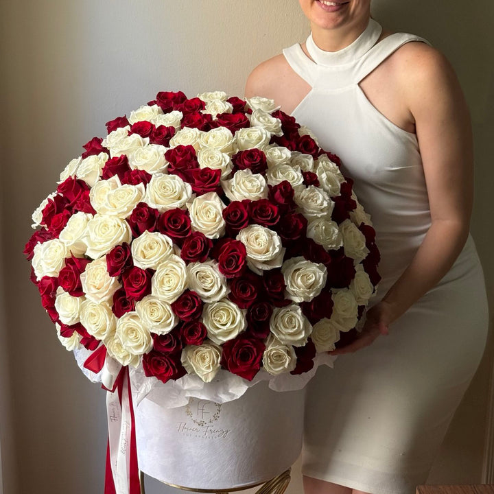 501. White and Red Roses in a HatBox