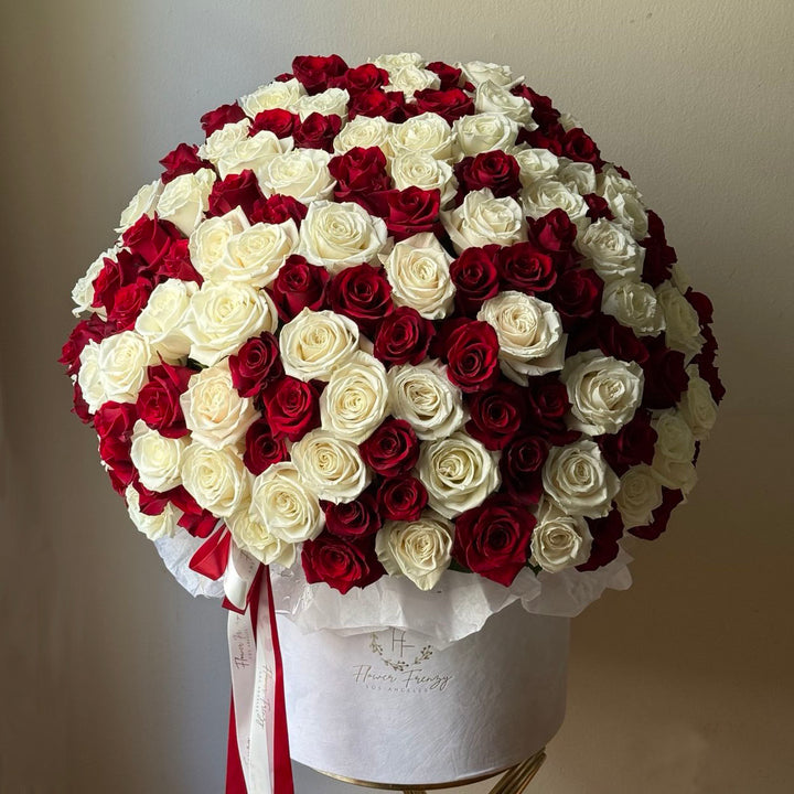 501. White and Red Roses in a HatBox