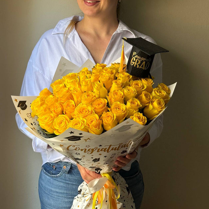 800. Graduation Roses