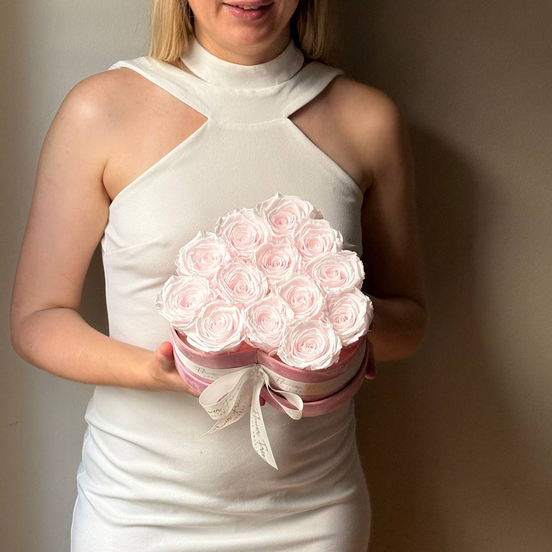 730. Eternal Roses Heart Box (Valentine's)