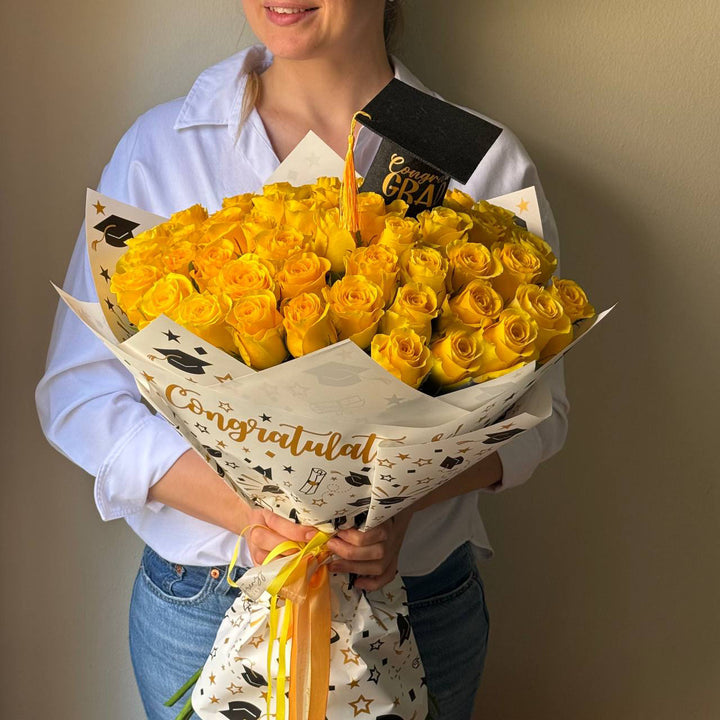 800. Graduation Roses