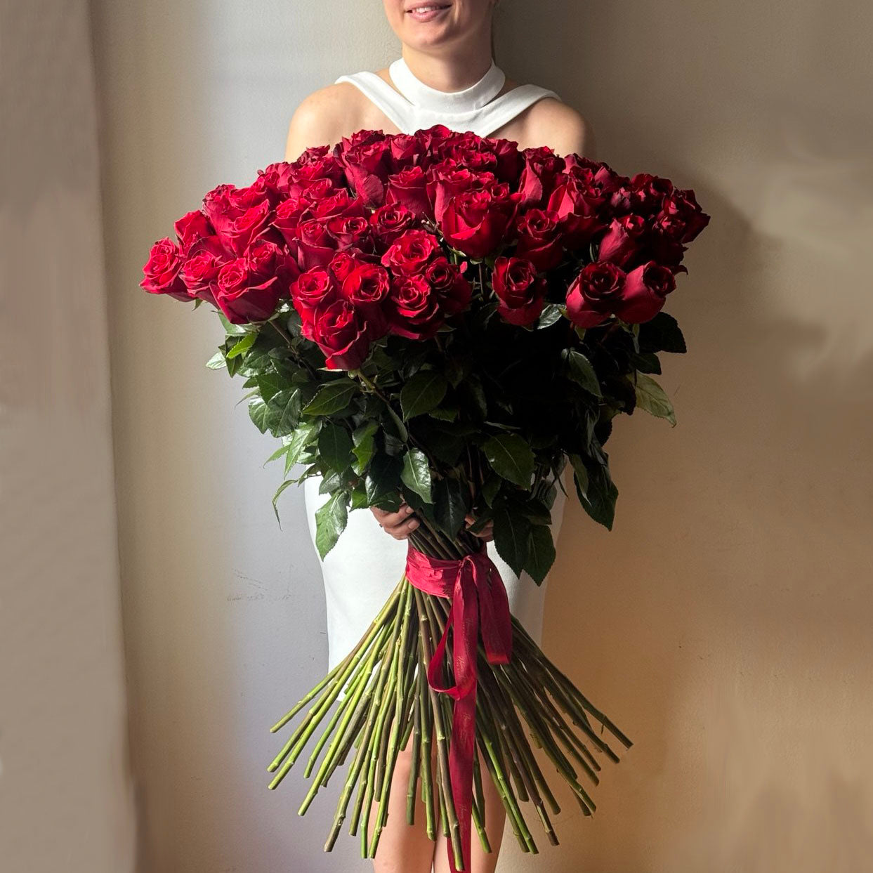611. Extra Long Stem Roses – FlowerFrenzyLA