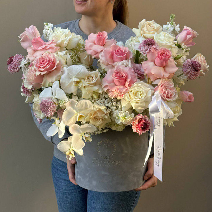 635. Blush Symphony Box