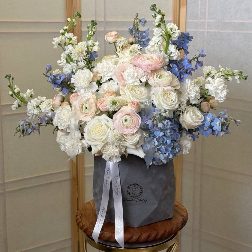 115. Azure Elegance Bouquet