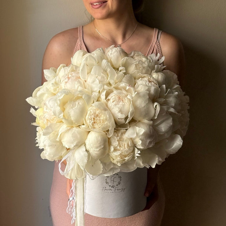 609.  Peony Hatbox