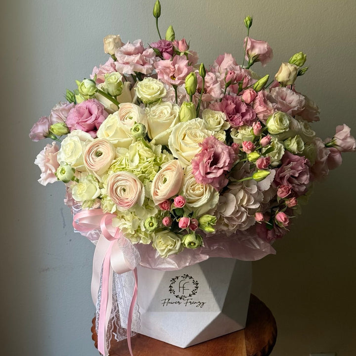 753. Blush Garden Hatbox